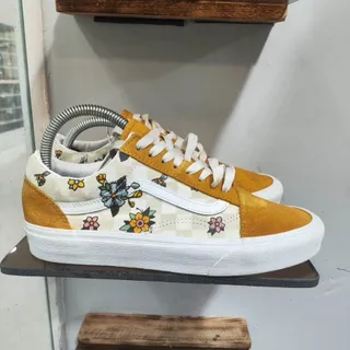 کفش کتونی اورجینال