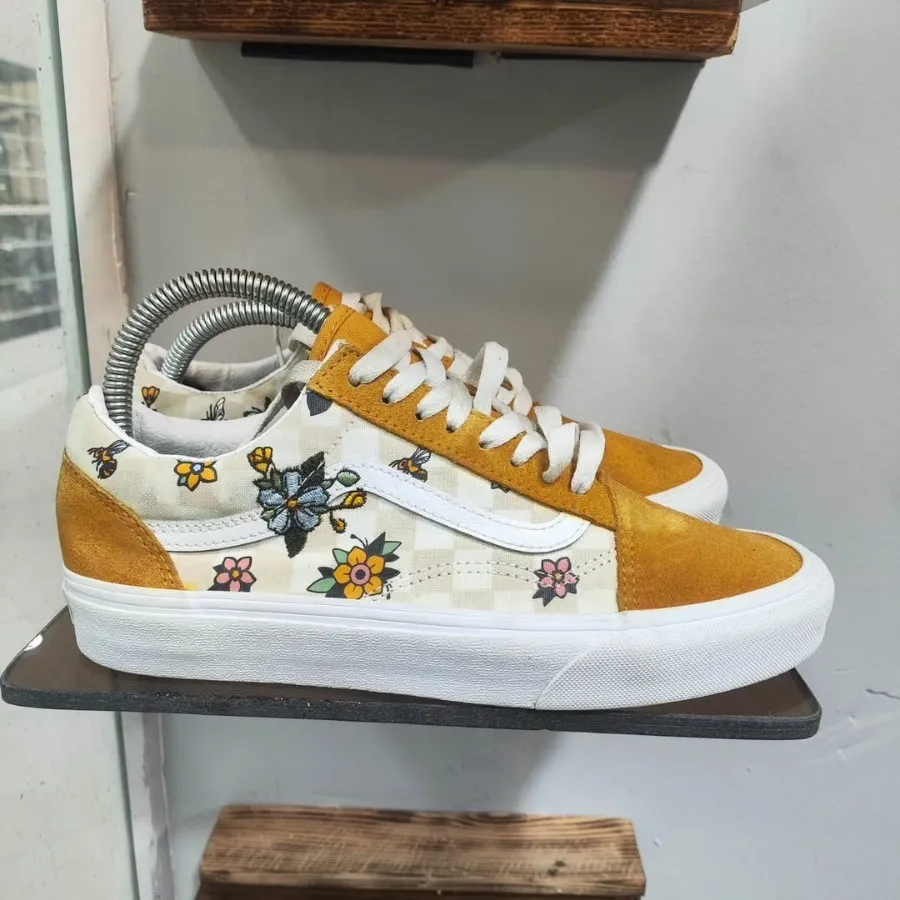 کفش کتونی اورجینال