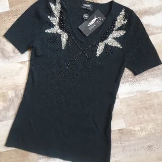 بلوز منجوق دوزی شده