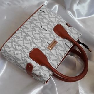 کیف مجلسی شییییک