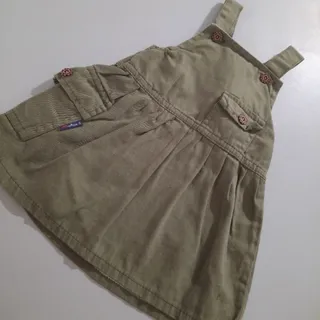 پیراهن نوزادی