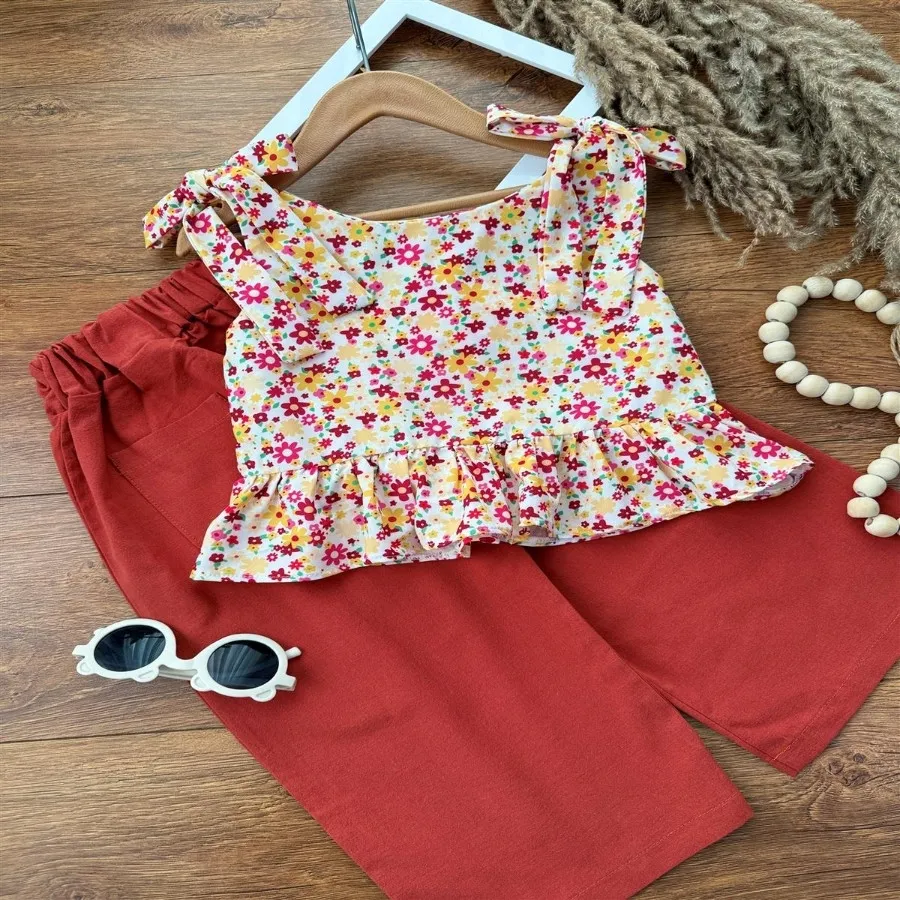 تاپ و شلوار بچگانه