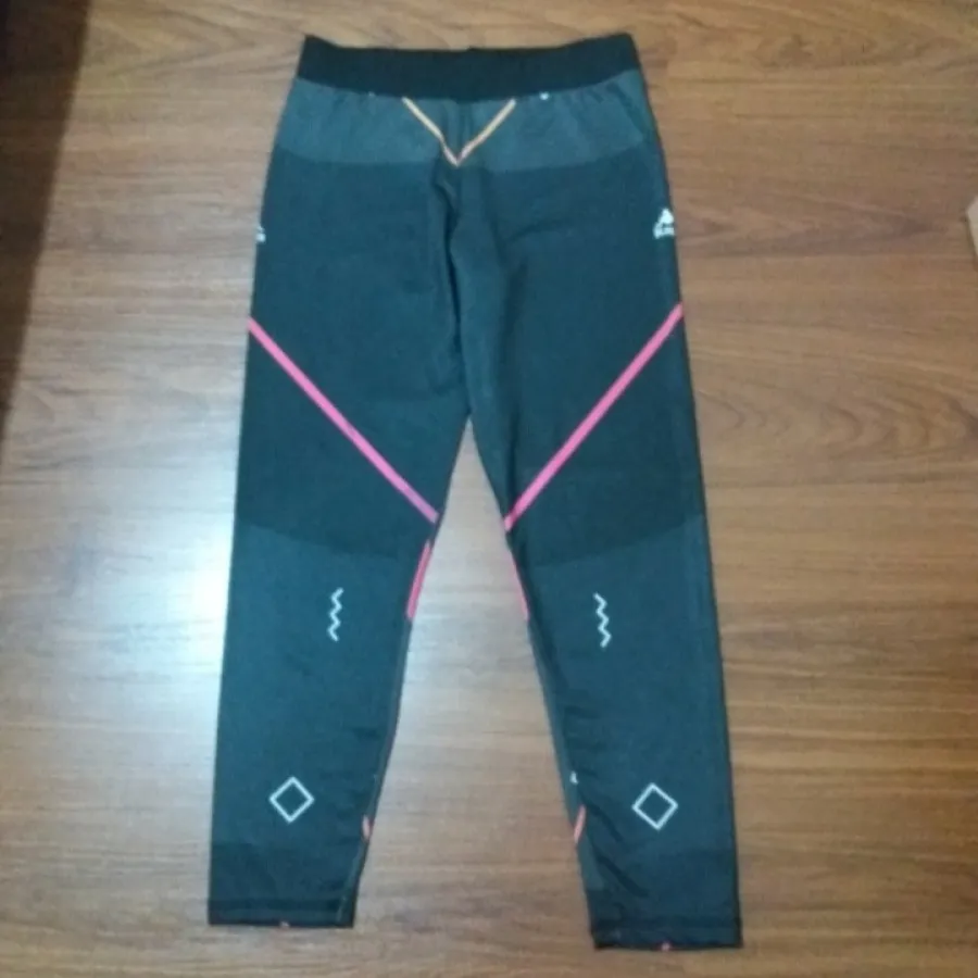 شلوار یا شلوارک ورزشی