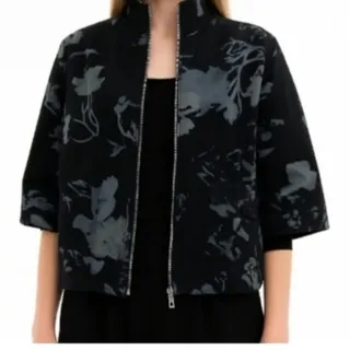 کاپشن کوتاه