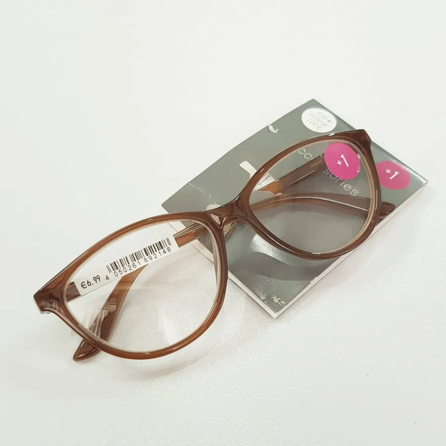 عینک طبی زنانه نزدیک بین