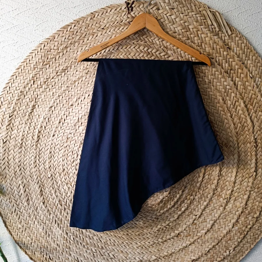 مقنعه سورمه ای