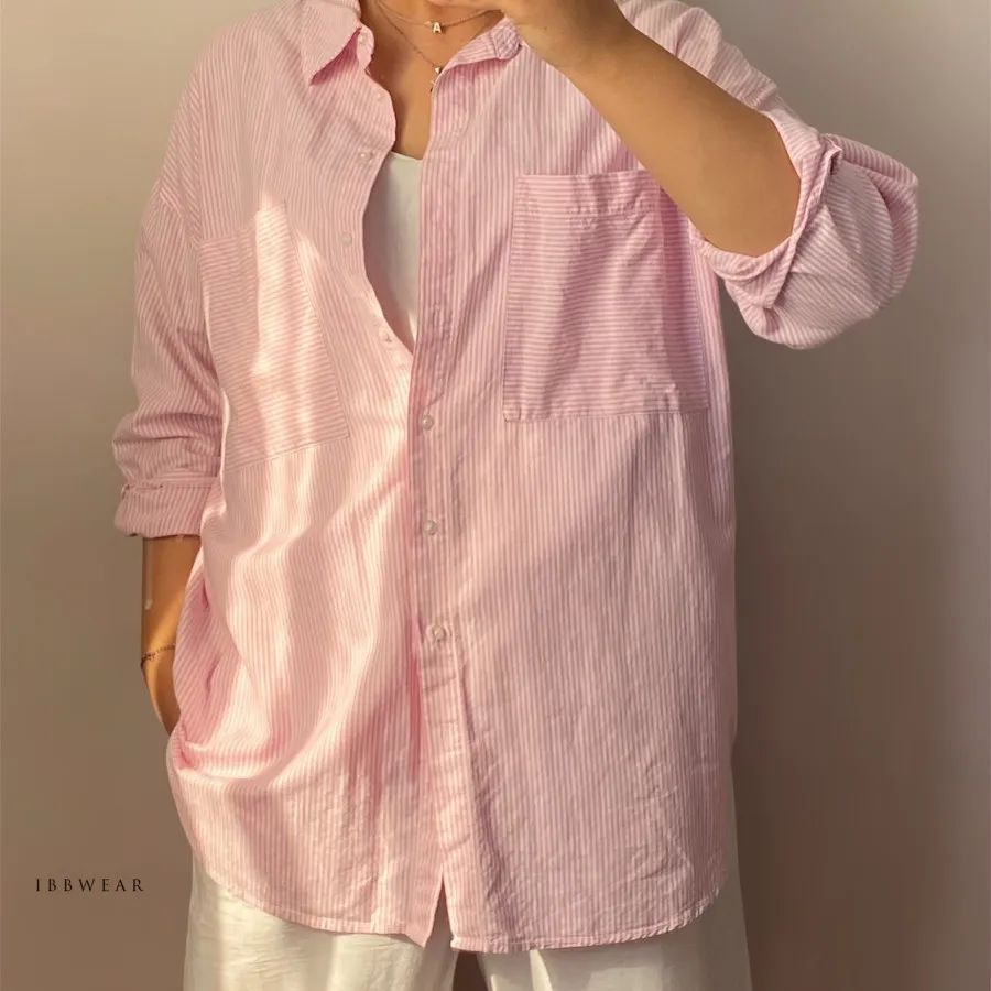 شومیز صورتی راه راه