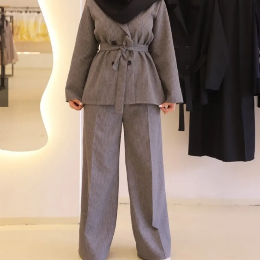 کت و شلوار دیپلمات