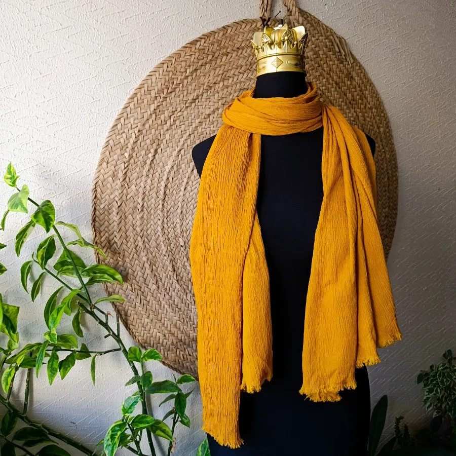 شال خردلی رنگ