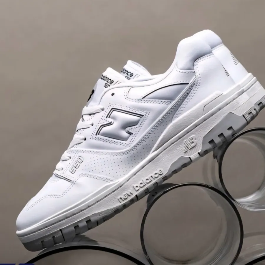 کتونی نیوبالانس 550