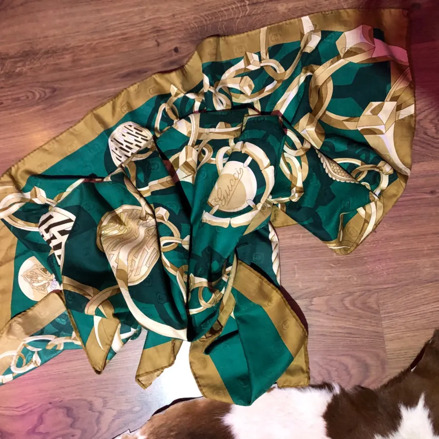 روسری قواره دار