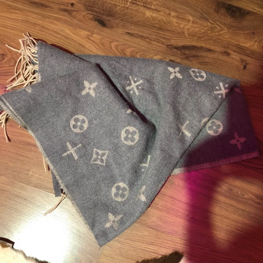 شال پاییز و زمستانه