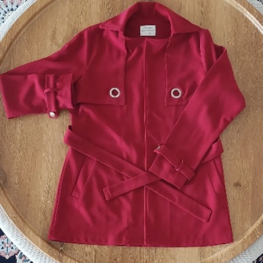 مانتو جلو باز