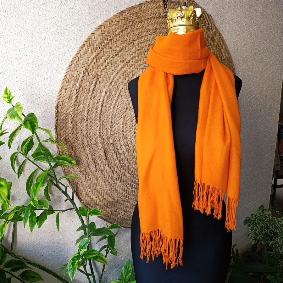 شال نارنجی