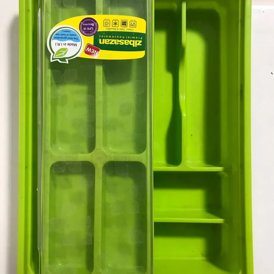 جا قاشقی داخل کابینت