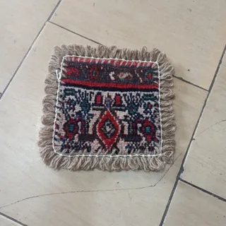 فرش روی صندلی