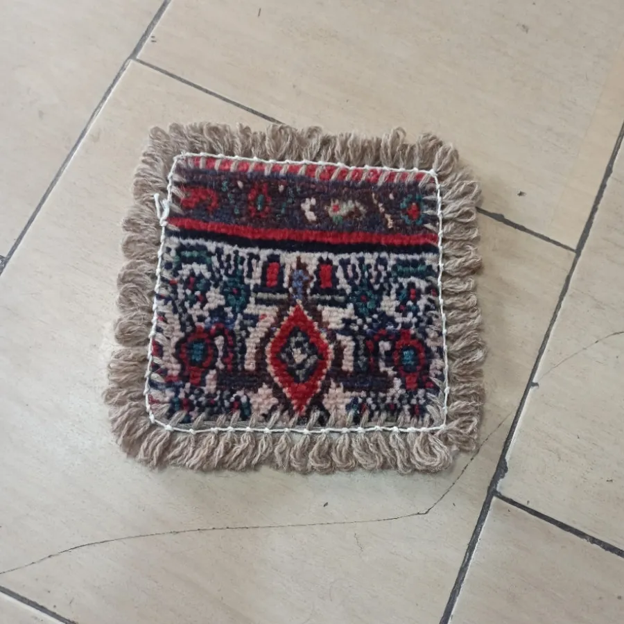 فرش روی صندلی