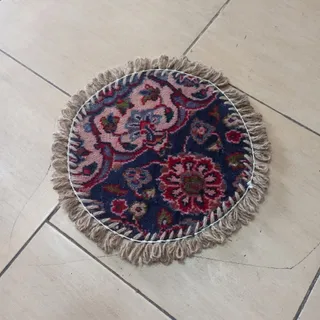 فرش روی صندلی
