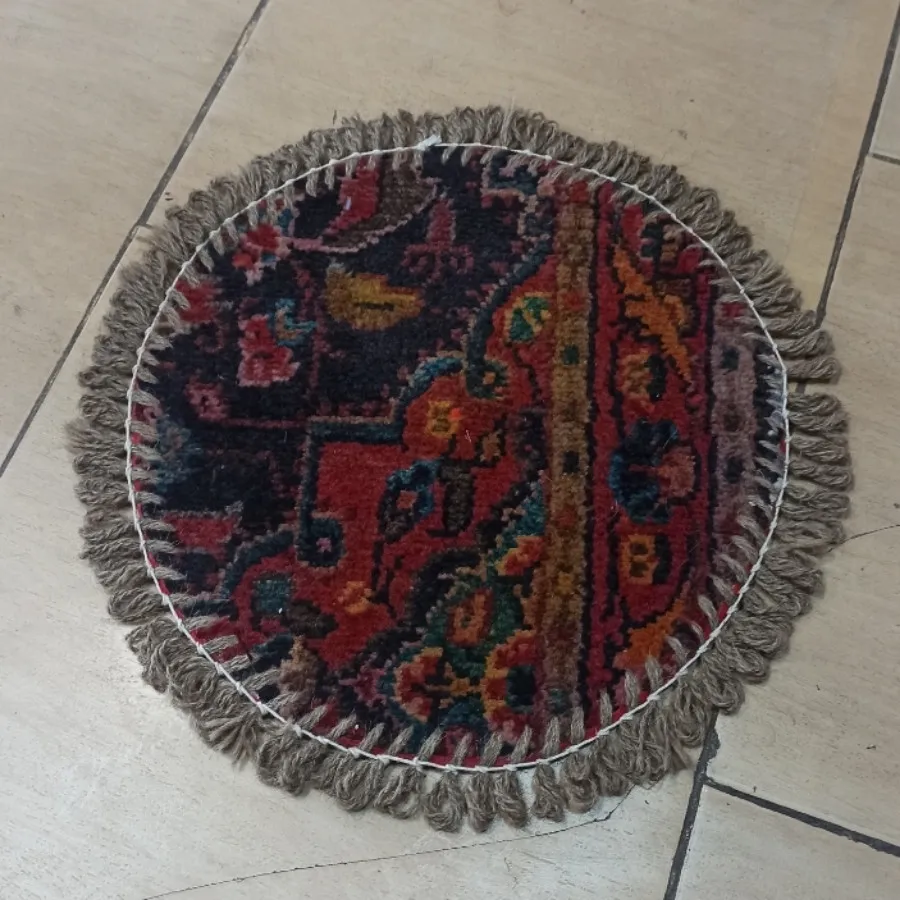 فرش روی صندلی