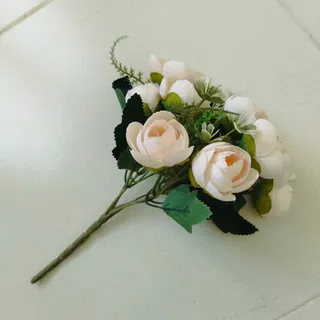 گل مصنوعی