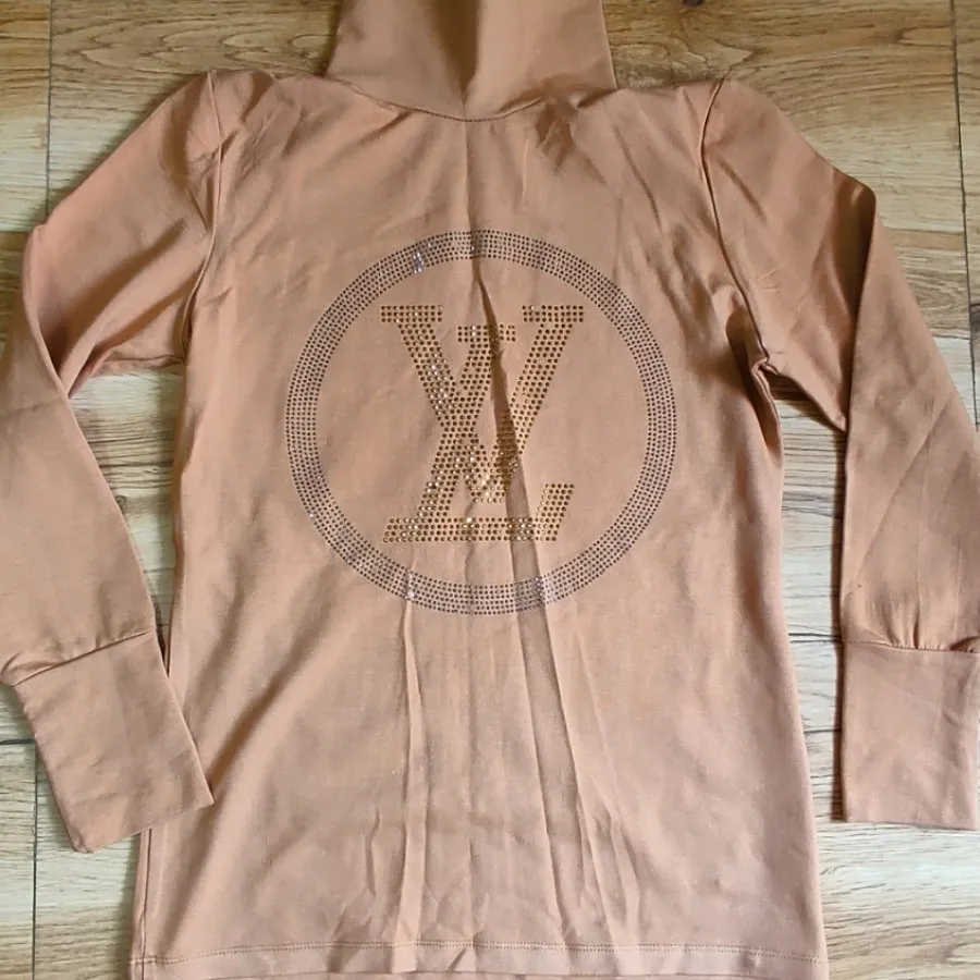 بلوز زنانه یقه ایستاده