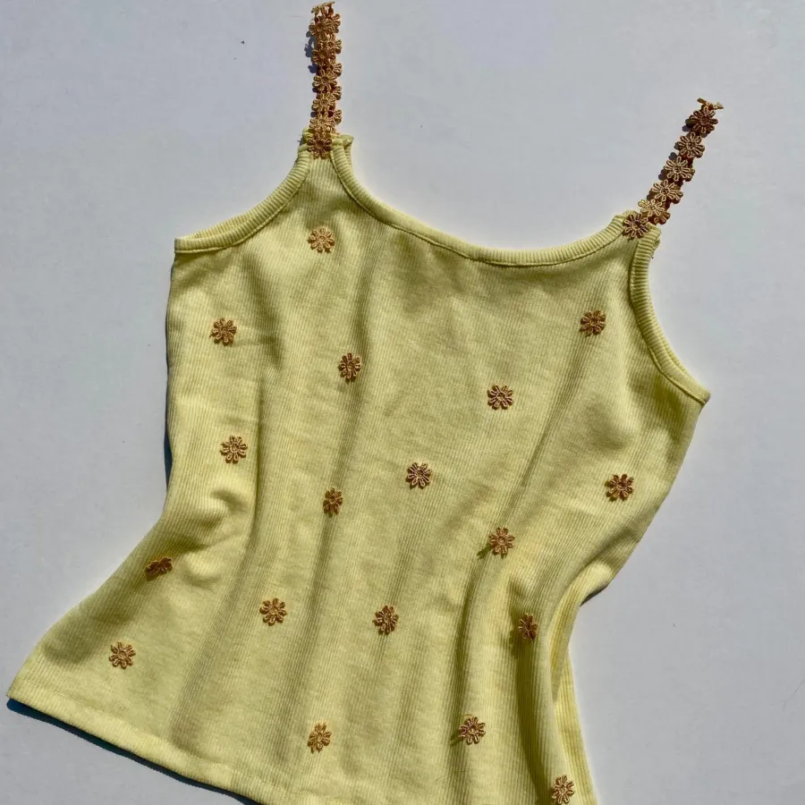 تاپ گلدوزی شده نخ پنبه