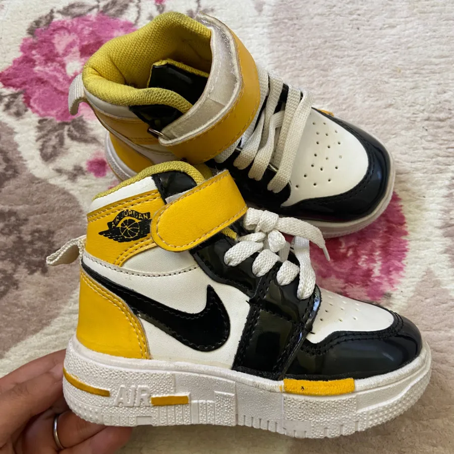 کفش کتونی بچگانه اسپرت