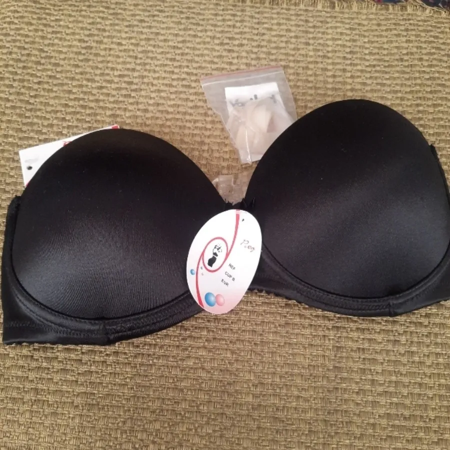 سوتین دکلتهpeaj