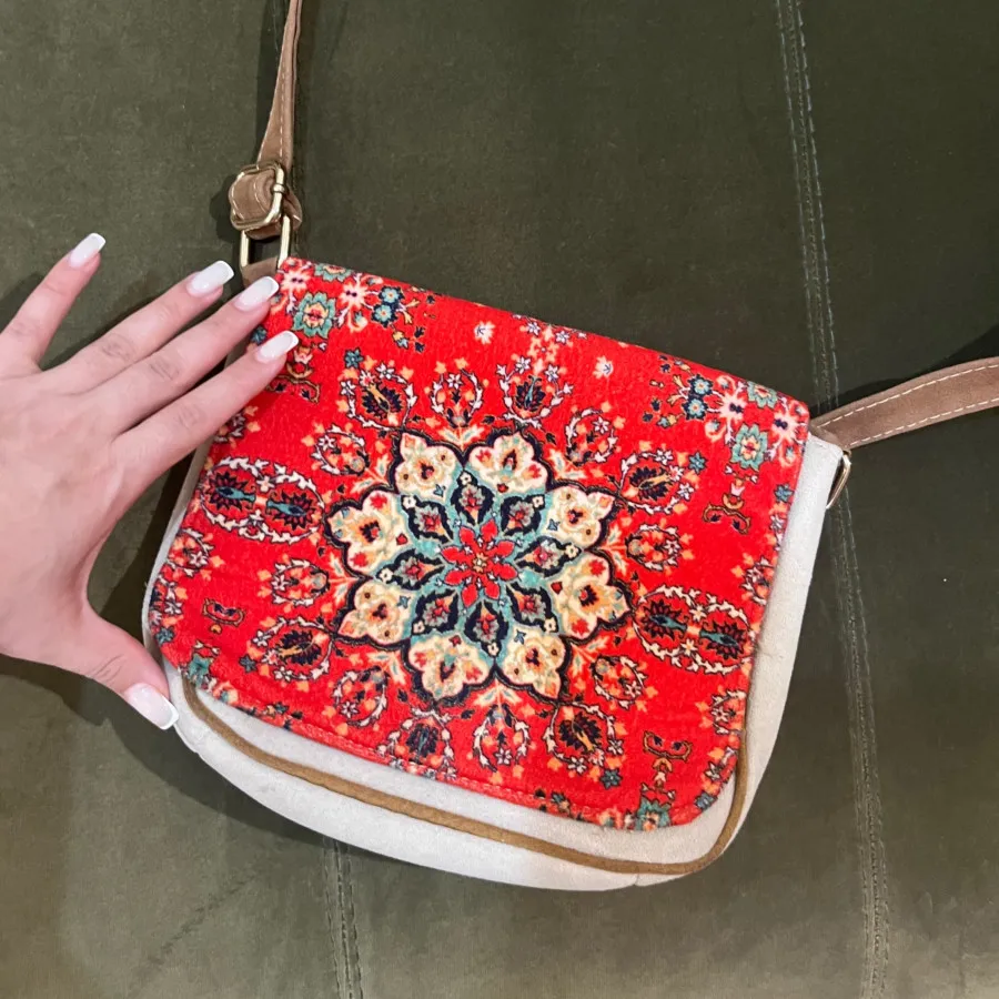 کیف مخمل طرح فرش