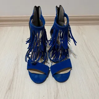 پاشنه ریش دار ابی نفتی