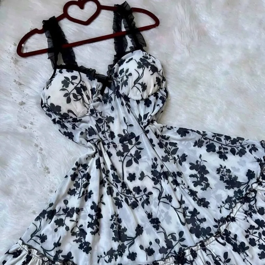 پیراهن گلدار زنانه چیندار