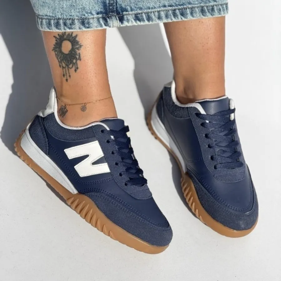 کفش کتانی نیوبالانس