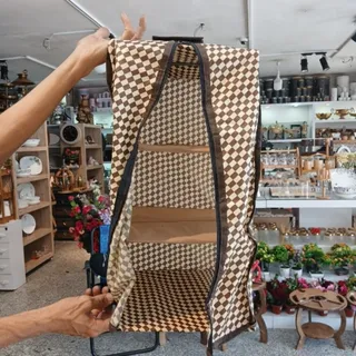 آویز طبقاتی