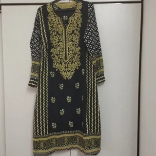 پیراهن بلند یا کورتا