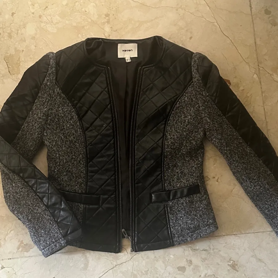 کت کوتاه چرم کوتون