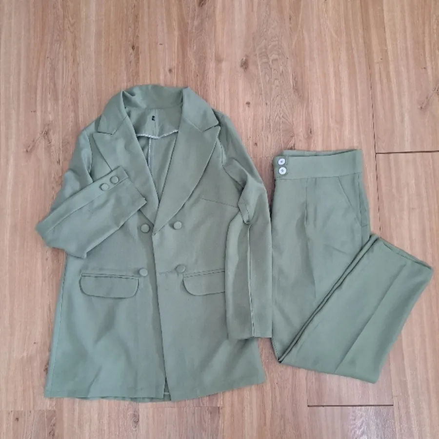 ست کت شلوار سبز ماچا