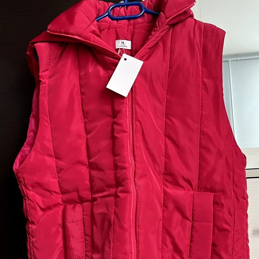 پافر کلاه دار سرخابی