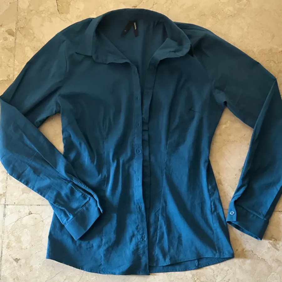 شومیز کله غازی defacto