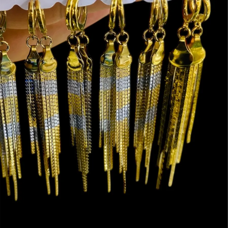 کوشواره طلایی‌و نقره ای