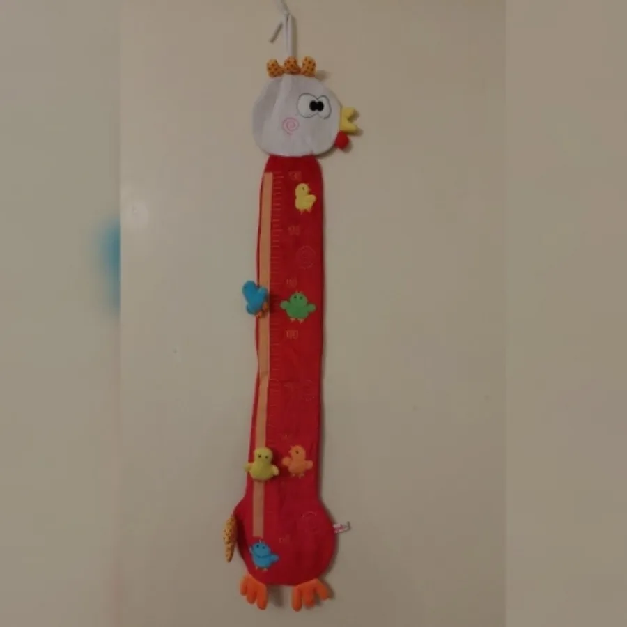 متر اندازه گیری کودک