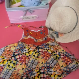 پیراهن دخترانه