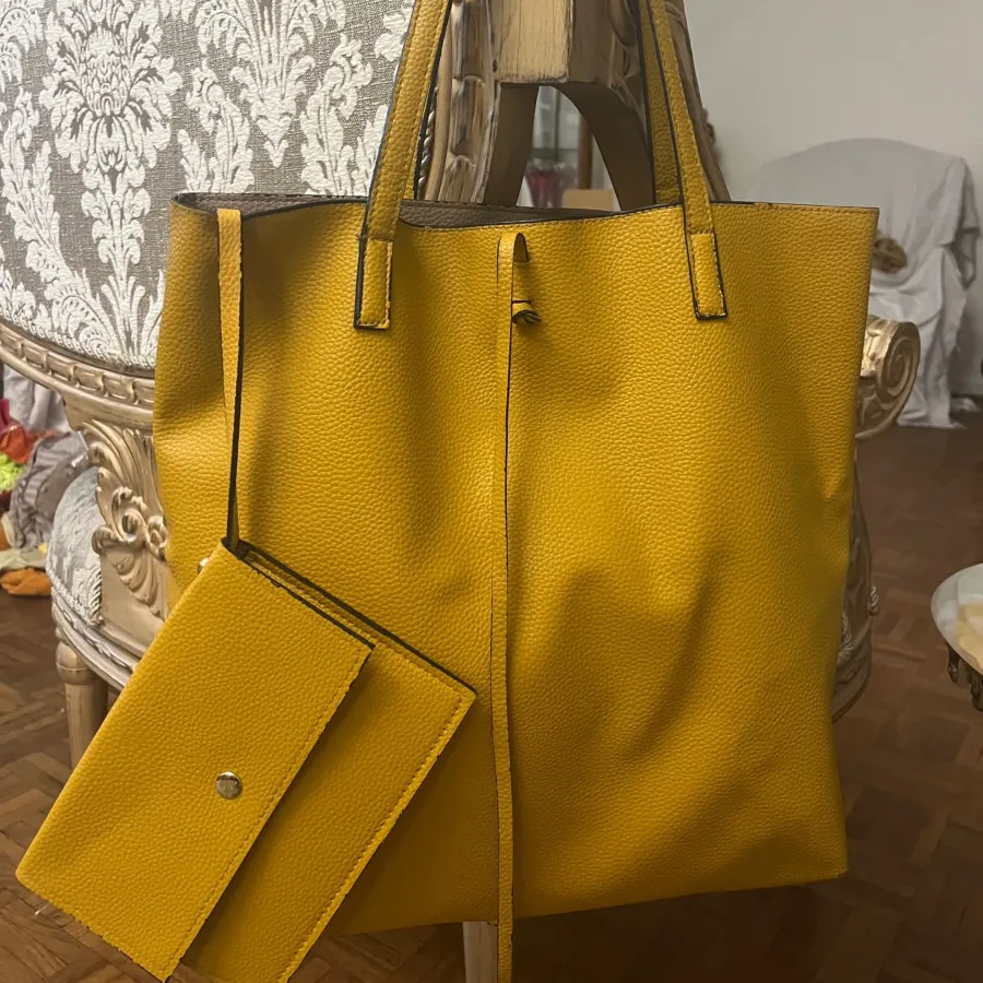 کیف رو دوشی