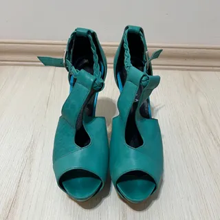 پاشنه بلند چرم فیروزه ای