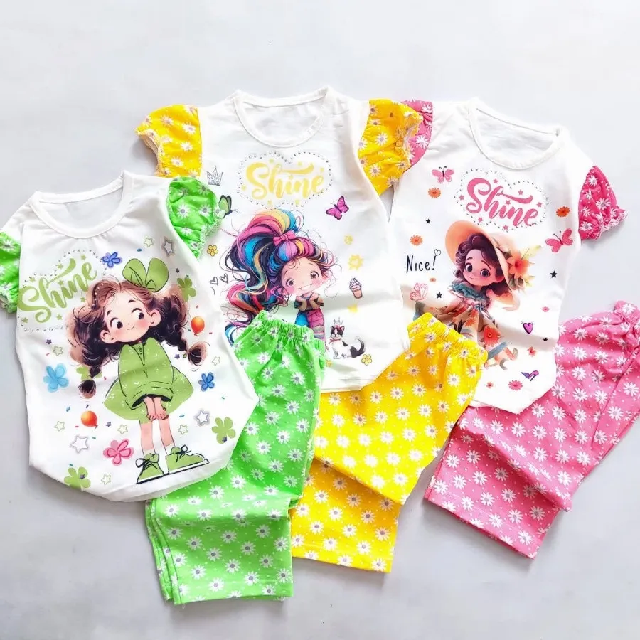 تیشرت شلوارک گل گلی چاپ د