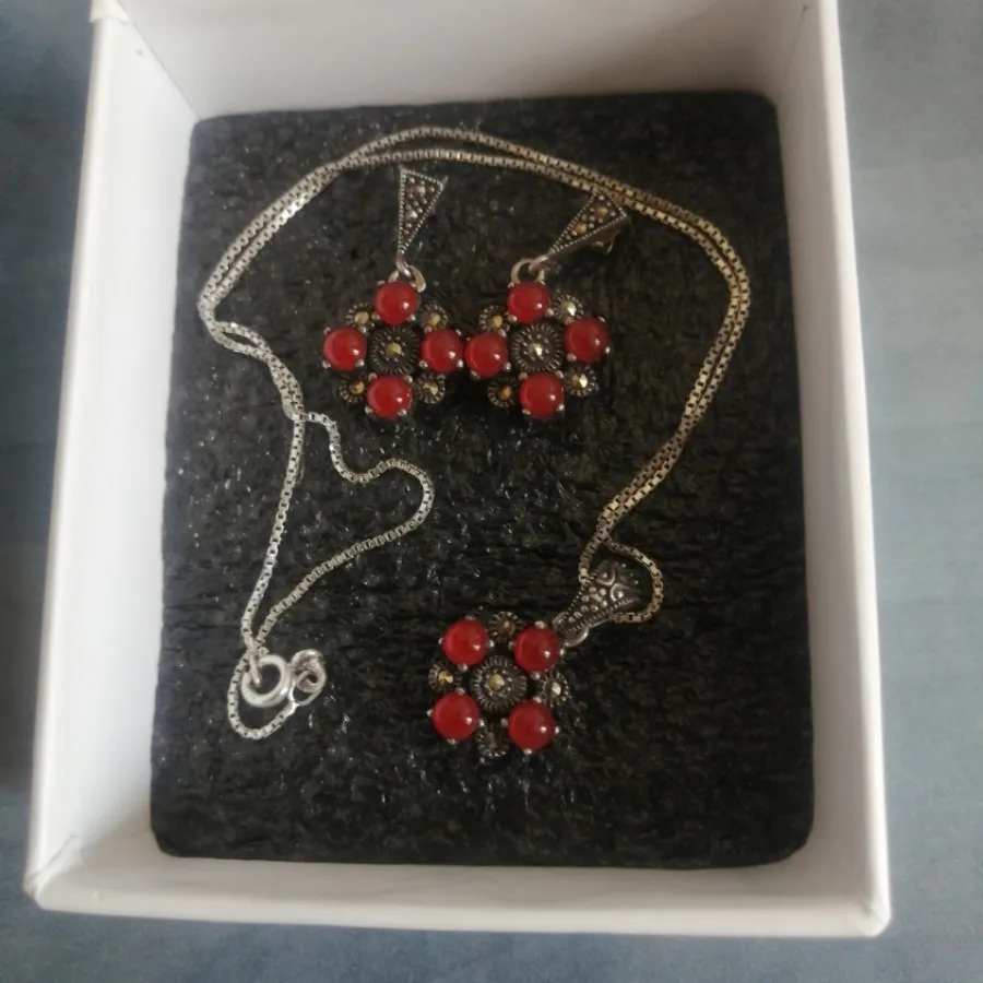 ست گردنبند و گوشواره نقره