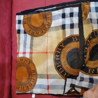 دستمال گردن/روسری قرتی