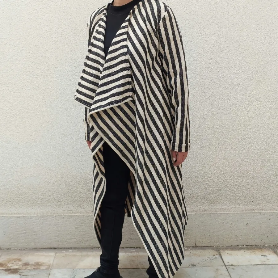 پالتو سفید مشکی