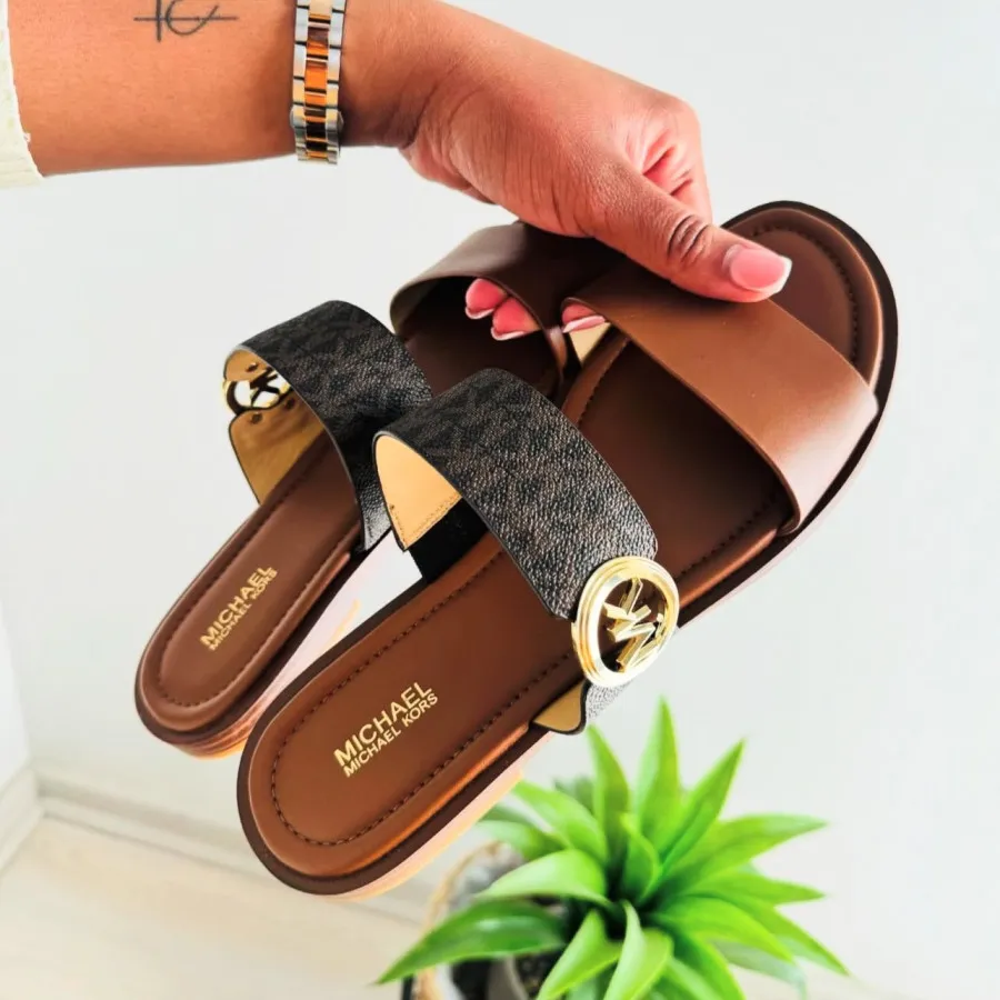 صندل شیک مایکل کورس