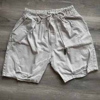 شلوارک گرم بالا سفید زاپ‌