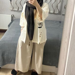 مانتو لینن